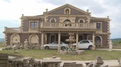 Brňan prodává vilu za 110 milionů! Podívejte se dovnitř na kýč i luxus