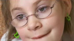 Lexi (8) vyhrála nad osudem. Chodí, i když by kvůli nemoci neměla