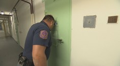 Vězni jsou stále agresivnější. Věznicím chybí dozorci i další zaměstnanci