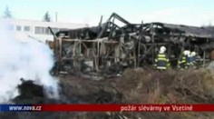 VIDEO: Hasiči zápasili s požárem slévárny ve Vsetíně