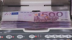 Eurem se vláda zabývat nebude, oznámil Fiala. Klaus žádá referendum