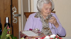 Zemřela nejstarší obyvatelka ČR Marie Třešňáková , bylo jí 107 let!