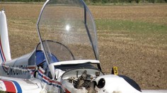 Slovenku srazilo na chodníku letadlo, přežila