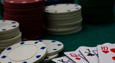 Velký skandál při pokeru. Vítězka si měla k výhře pomáhat vibračním zařízením