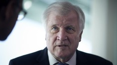 Vláda v Německu se otřásá, ministr vnitra nabídl rezignaci!