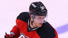 Palec dolů! Zachův sen se hroutí, NHL si zahraje nejdřív za rok