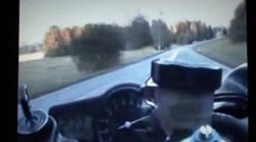 Šílený motorkář se může smát, policie je na něj krátká