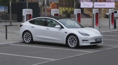 Itálie brojí proti zákazu aut se spalovacími motory. Bojí se zániku pracovních míst