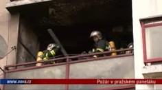 VIDEO: Požár paneláku: soused odhodil cigaretu, plameny vyhnaly šest lidí