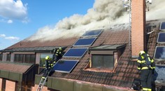 V Horoměřicích vzplál rodinný dům, škoda je odhadnutá na 40 milionů