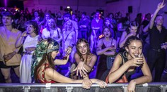 Britové berou diskotéky útokem, Čechům za tancování hrozí pokuty
