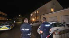 Masakr v Bavorsku. Po hádce postřílel muž své sousedy, tři mrtví