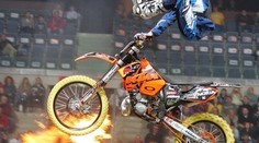 Motokrosová elita zaplní Sazka Arénu