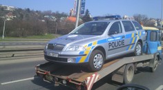 Policie už šetří i benzín