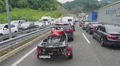 Problémy na hranicích Chorvatska! Lidé stojí v kolonách i hodinu a půl