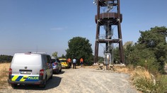 Pod rozhlednou ležela mrtvá žena! Policie zjišťuje, co se stalo