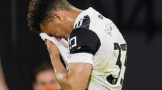 Fulham doplnil trojici sestupujících. Vydra pomohl Burnley k výhře