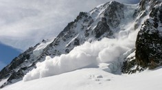 Tragédie v Alpách! Na Mont Blancu se utrhla lavina, dva lyžaři zemřeli