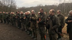 Myslivci v Praze honili divočáky, jeden na útěku zranil chataře