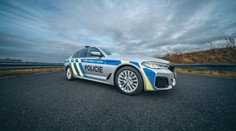 Policejní BMW budou mít 333 koní. Do akce jde první z nich, zatím bez "batohu"