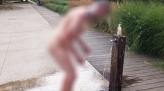 Muž se myl v Pardubicích u veřejného pítka. Šetřím za vodu, hájil se