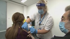 Pro a proti očkování. Experti zodpověděli nejčastější dotazy Čechů