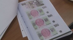 10 let padělal peníze, jsou ještě v oběhu! Můžou se dostat i k vám