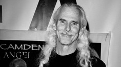 Zemřela hvězda oblíbeného seriálu. Herec podlehl zákeřné rakovině