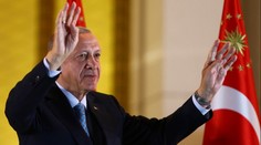Erdogan bouchl do stolu. Zelenskému řekl, jak musí skončit válka na Ukrajině