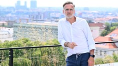 Poborský zaběhl na maratonu v Římě rekord. Tleskal mu i Jankulovski