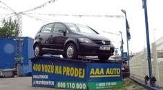 Ombudsman prověřil systém práce se zákazníky v největším autobazaru v Česku