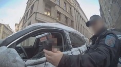 Opilý řidič zastavil uprostřed křižovatky a usnul. Policie ho viděla na kamerách