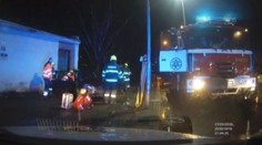Řidič nezvládl v Brně kradené auto a na mokru havaroval