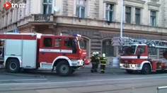 Na Smíchově hořel dům! 20 lidí muselo být evakuováno!
