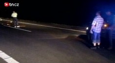 Cyklista zemřel na dálnici D11, jel v protisměru. Přejela ho auta