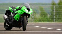 TEST Kawasaki ZX-6R: Osmý hřích (pokušení) I.