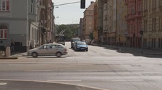 Řidiče v Plzni čekají dopravní omezení. Ve městě začíná velká oprava kolejí