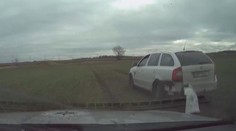VIDEO: Střelba a speciální manévr. Policisté pronásledovali zběsilého řidiče