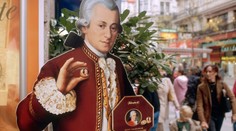 Továrna na Mozartovy koule končí. Prodává poslední kousky oblíbené pochoutky