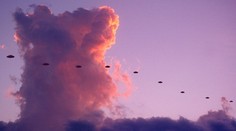 Červená koule s pádly. UFO není výsadou jen USA, objevilo se i v českých zemích