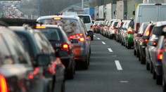 Provoz na dálnici D1 na Přerovsku byl kvůli nehodě omezený, tvořily se tam kolony