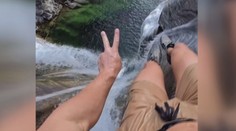 VIDEO: Nebezpečná zábava. Muž skáče do vody z vysokých skal a útesů