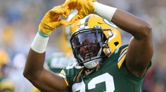 Hvězda NFL hrála s popelem zesnulého otce. Při touchdownu medailon ztratila