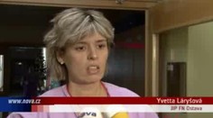 VIDEO: Auto smetlo dvojčata, jedna dívka nepřežila