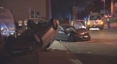 Řidič BMW nedal přednost oktávce, náraz ji otočil na střechu!