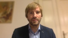 Vojtěch čelí ostré kritice za roušky. Vláda je nebezpečná, ozývá se