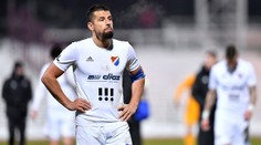Baroš dostal červenou a to ani nehrál! Dělal brajgl a ničil věci