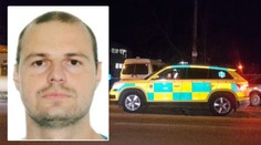 Na ubytovně našli dva mrtvé muže. Policie hledá podezřelého obra!