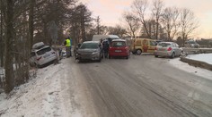 Nehoda tří aut zablokovala dálnici D5. Dvě ženy skončily v nemocnici