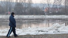 Ve Varnsdorfu stoupla Mandava, na Liberecku zaplavila voda sklepy a garáže